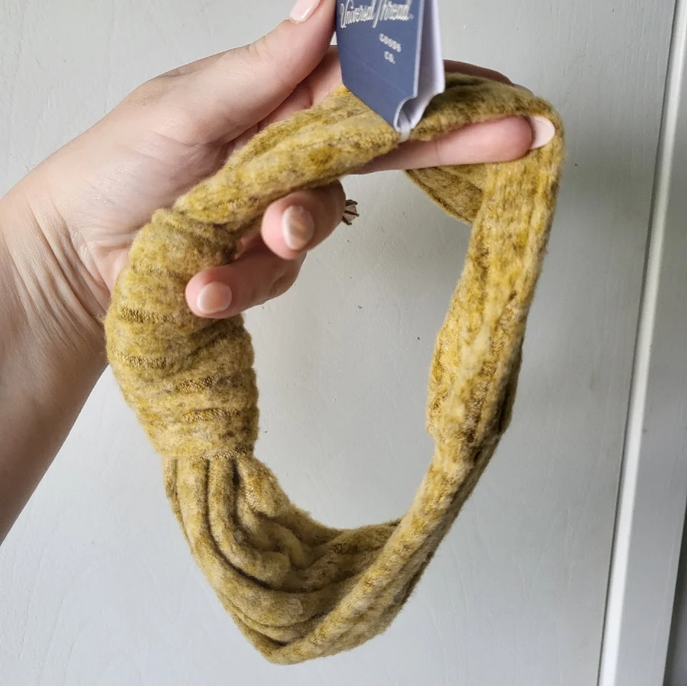 Universal Thread Textured Ribbed Head Wrap - Picture 2 of 3